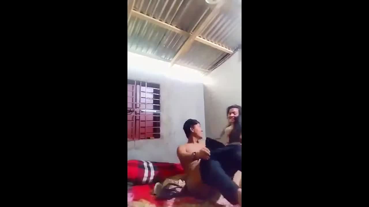Bangladeshi Girlfriend Having Fun With Lover