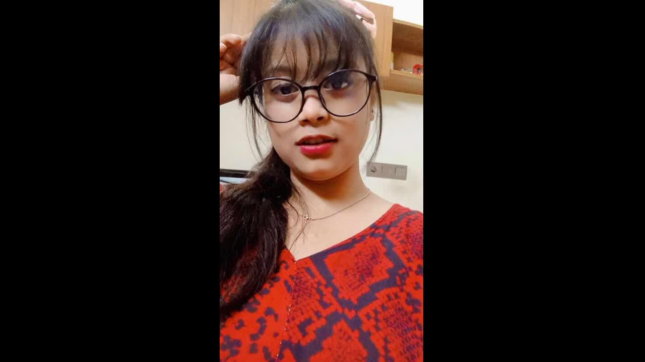 Beautiful Cute GF Pics And 7 Clip