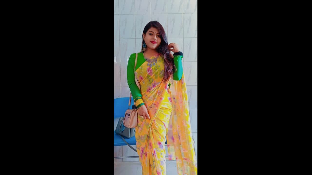 Horny Bigbooby GF Pressing Boobs And Fingering