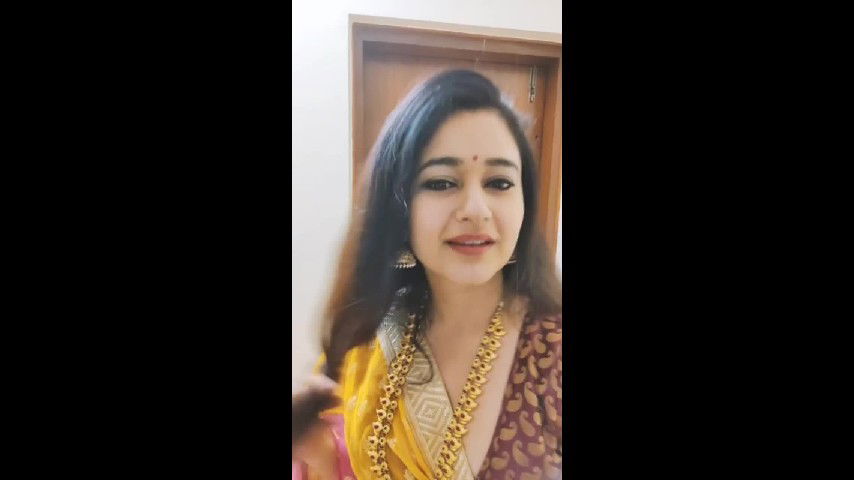 Poonam Bajwa- Hot _ Spicy – Insta Live 14-jan-22
