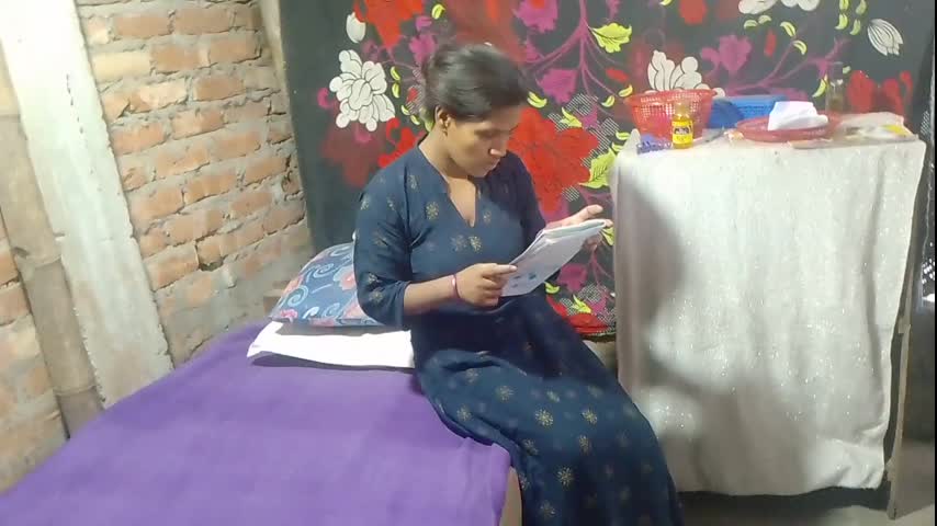 READ A BOOK SEX VIDEO IN HOME