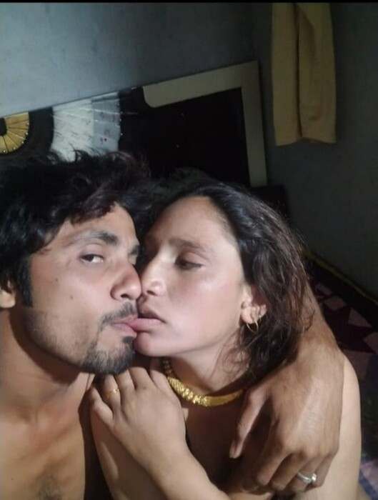Very horny paki lover couple nude selfie all nude pics album