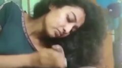 Gf Suck The Penis And Turned Around Sat On The Penis