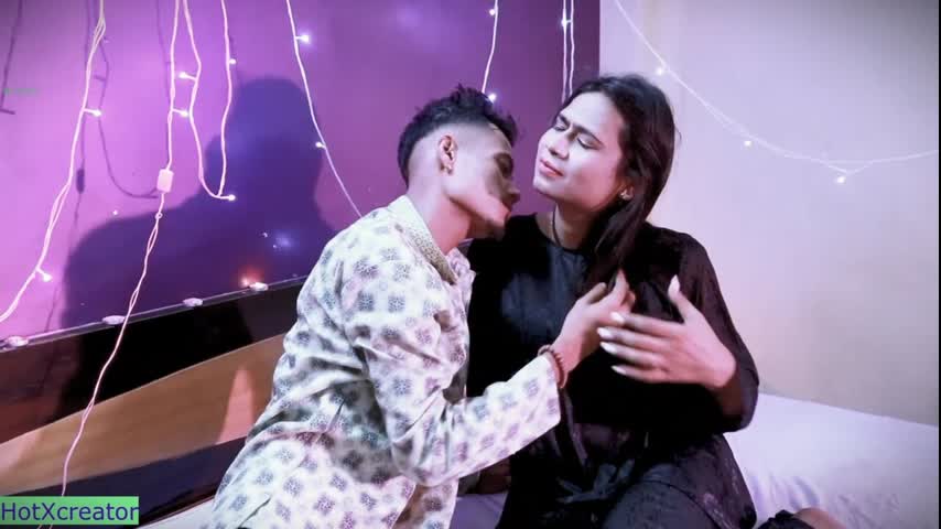 Indian Hijab Girl first Suhag rat Sex! With Clear romantic talking