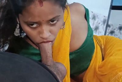 Village lady fucks in the doggy style in a desi sex video