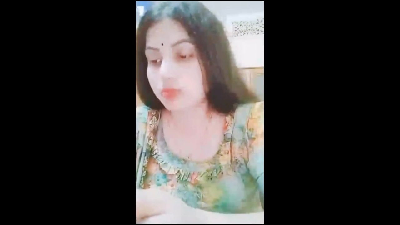 Beautyful Bangladeshi Girl Live Show