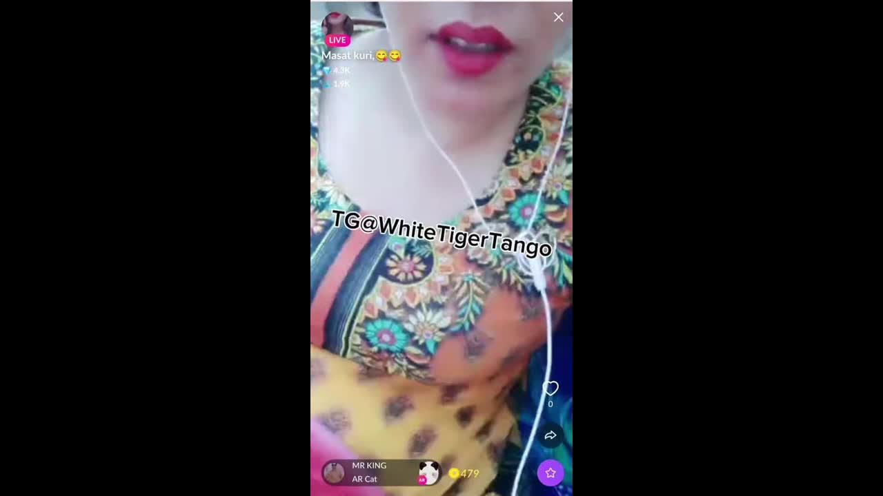 Masat kuri, from Pakistan, Showing Boobs, Pussy & Ass and Fingering on Tango Live