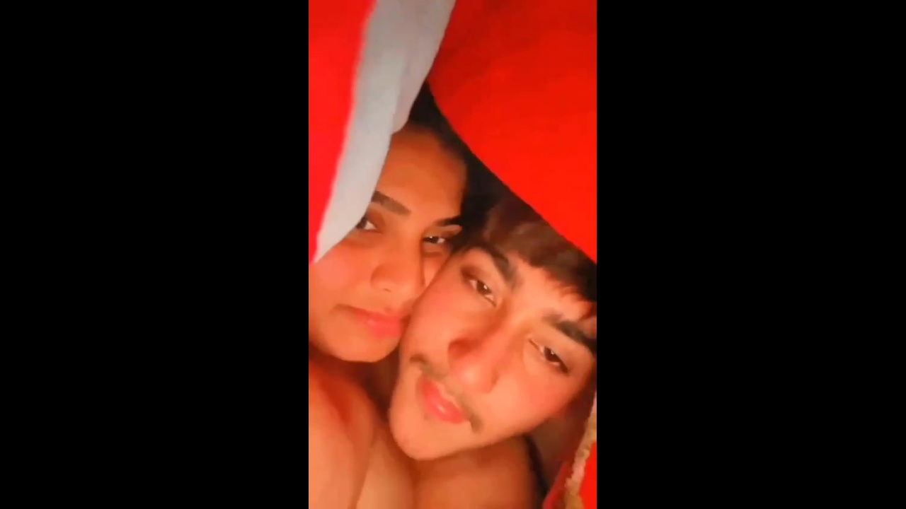 Sexy Chubby Girlfriend Fucking With Love