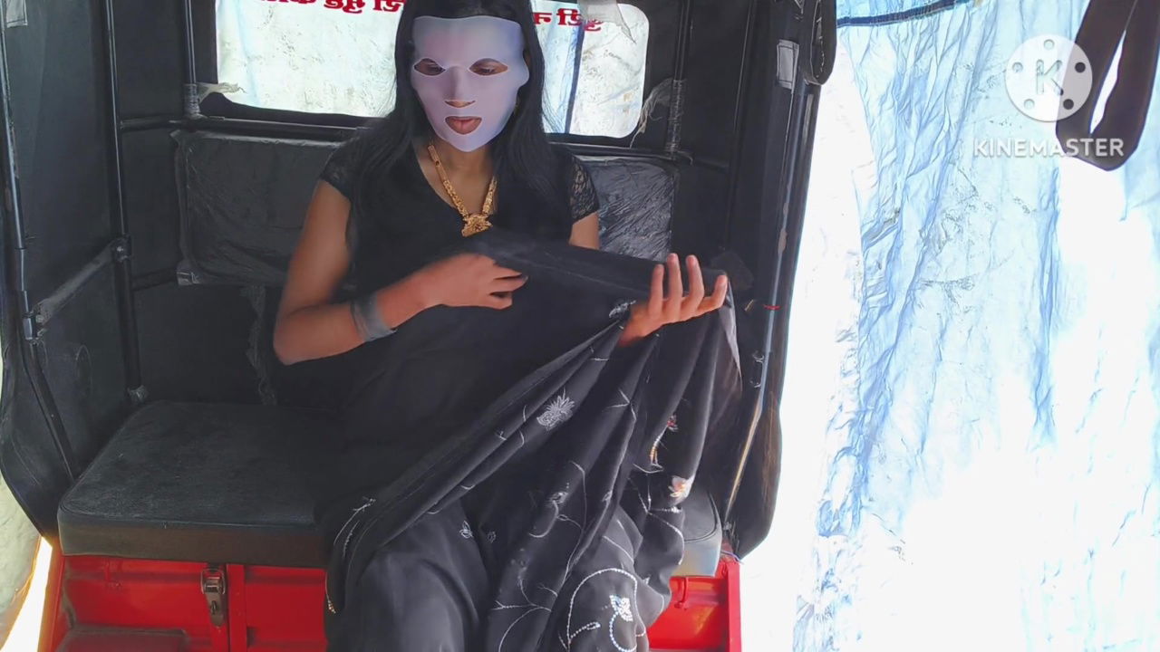 Young Bhabhi Fucking with E-rickshaw Driver When She Not Pay Rent of E-rickshaw