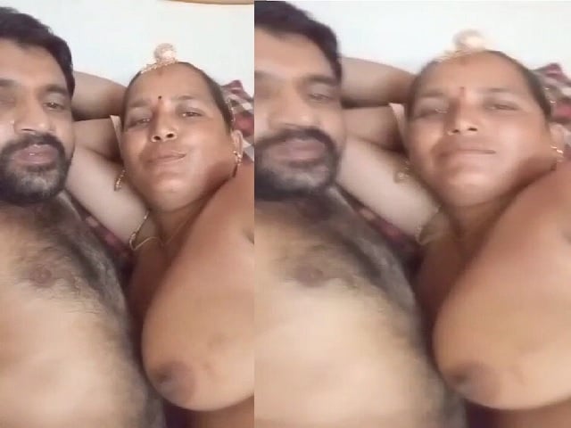 Mature aunty hugging topless big boobs viral show