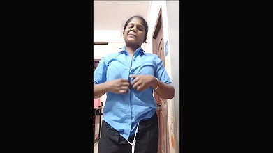 Hot desi tamil hotel receptionist making nude video for boyfriend showing her big boobs and wet hairy pussy