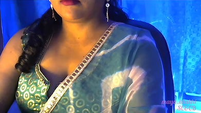 Hot Sensuous Bhabhi Girl Fulfills Her Sex Desire by Opening Her Clothes, Pressing Her Boobs and Drying Her Boobs